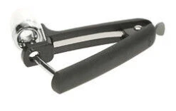 OXO Good Grips Kersenontpitter / Olijvenontpitter 13,5 Cm Kunststof Zwart