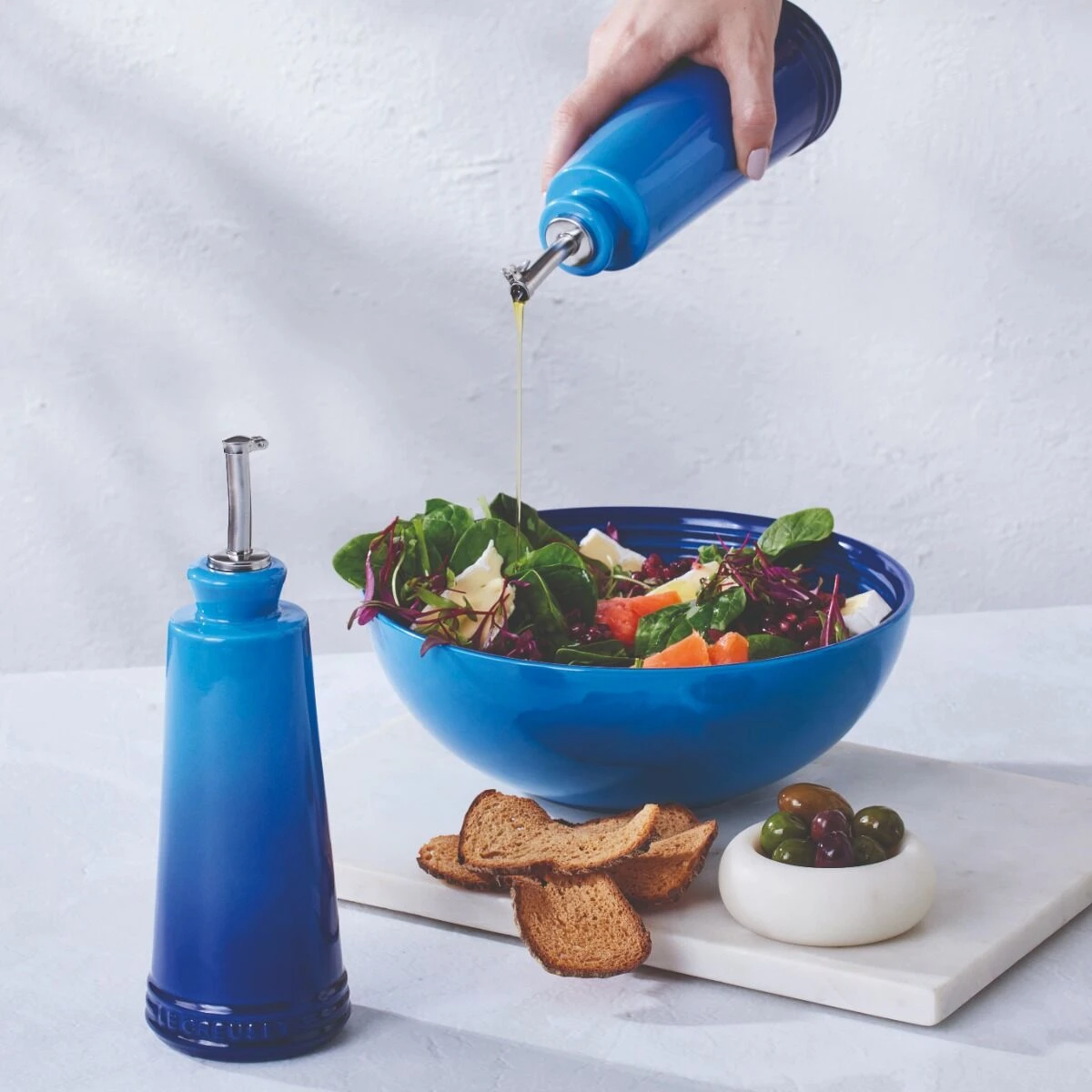 Le Creuset Olie- En Azijnset 300 Ml Aardewerk Azure 4 Le Creuset Olie- En Azijnset 300 Ml Aardewerk Azure - Afbeelding 2